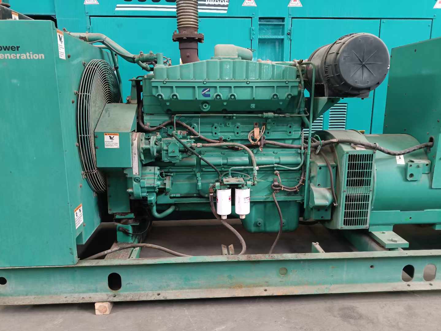 吉水过载会对 600kW 柴油发电机组造成哪些损害？